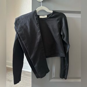 Athletic set- includes leggings and cropped long sleeve